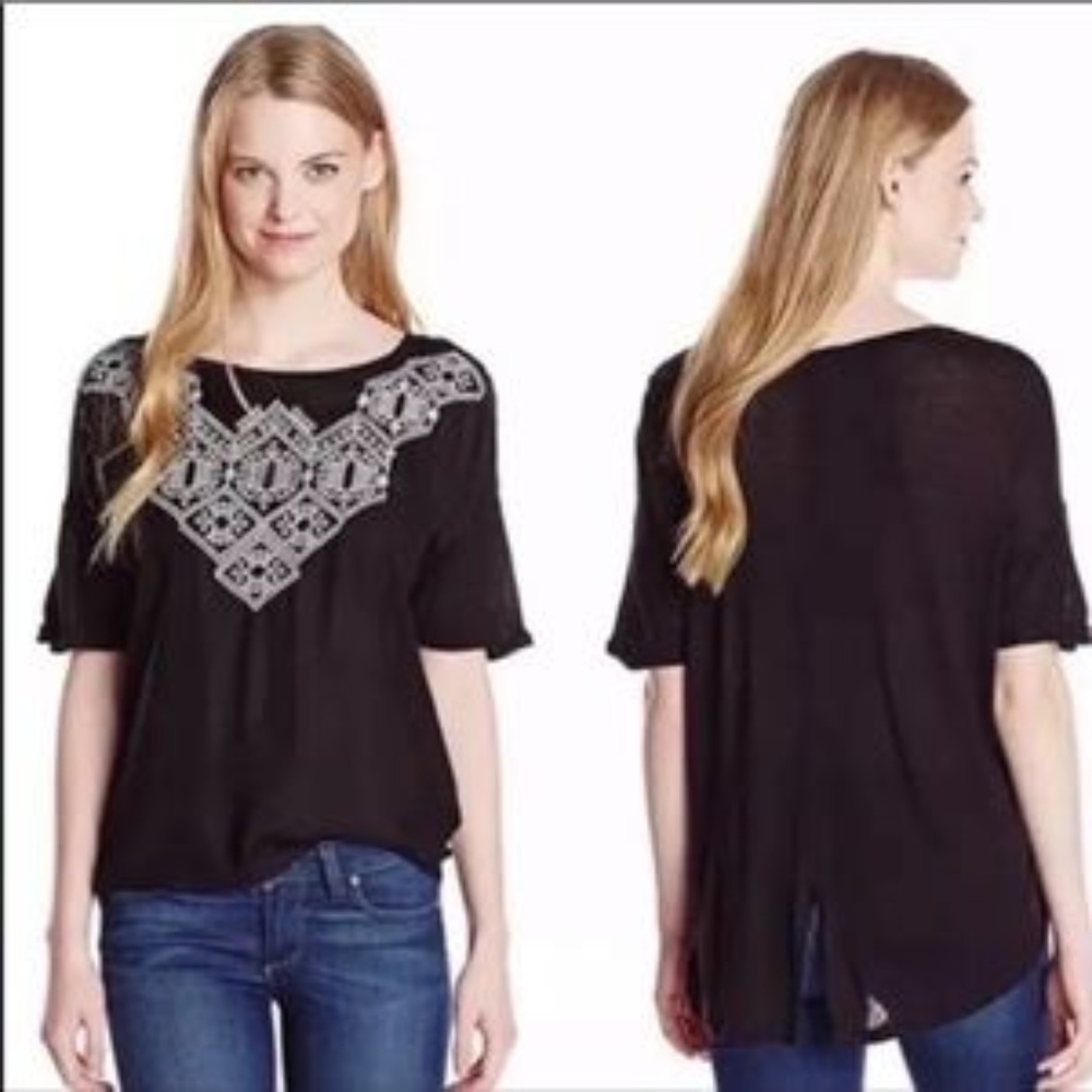 Lucky Brand Sydney black embroidered top M…